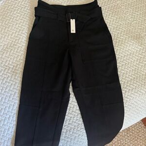 Banana Republic Women’s Refined Utility Pant w/ Belt( Black) size  4 NWT